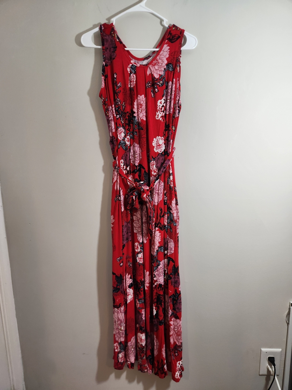 Latched Mama Sleeveless Maxi Dress Red Floral Breastfeeding Nursing Autumn Guest